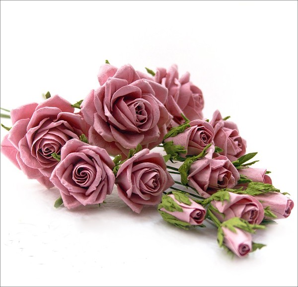 Hướng dẫn làm hoa hồng giấy đơn giản mà đẹp mắt 1